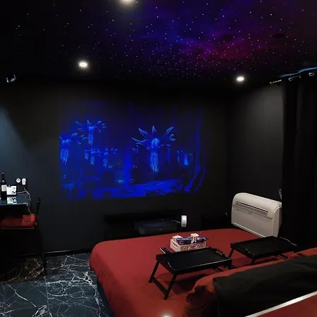 Cinema Prive Centre & King Size *