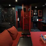Cinema Prive Centre & King Size