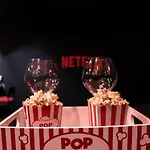Cinema Prive Centre & King Size