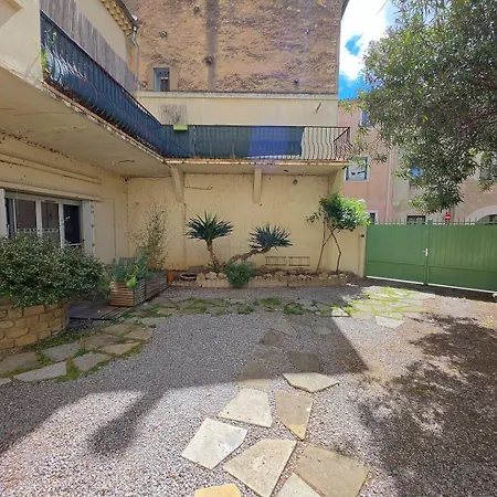 Cinema Prive Centre & King Size Apartament Narbona