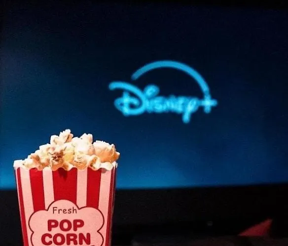 Cinema Prive Centre & King Size Apartament *